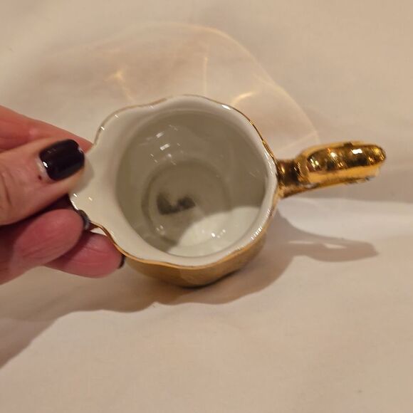 HALL CHINA GOLDEN GLOW Vintage Cream Pitcher, Warranted 22k Gold! Preloved! - Picture 4 of 6